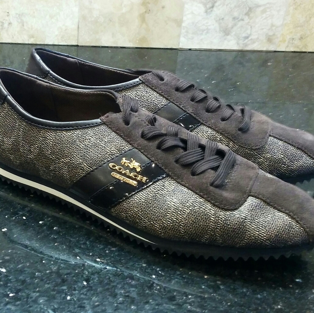 *NEW* COACH Brown Suede & Gold Logo sneakers